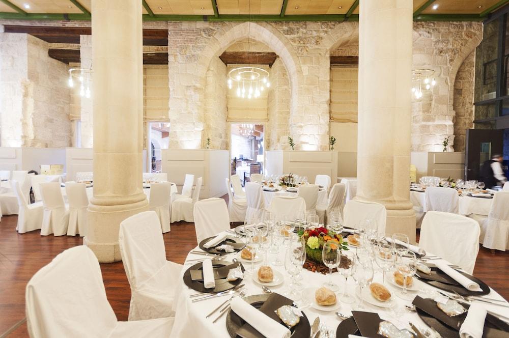 Rice Palacio De Los Blasones Burgo Εξωτερικό φωτογραφία