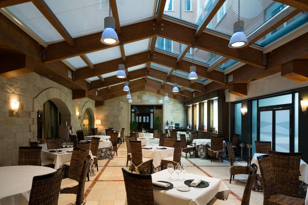 Rice Palacio De Los Blasones Burgo Εξωτερικό φωτογραφία
